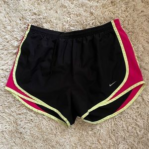 Pre Owned Women’s Nike Dri Fit Activewear Shorts Size S